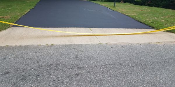 Driveway Sealcoating in Berkeley